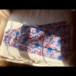 A velvety, comfortable dress, for nights out.